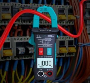 Explore our comprehensive guide to choosing the best digital clamp meters, 